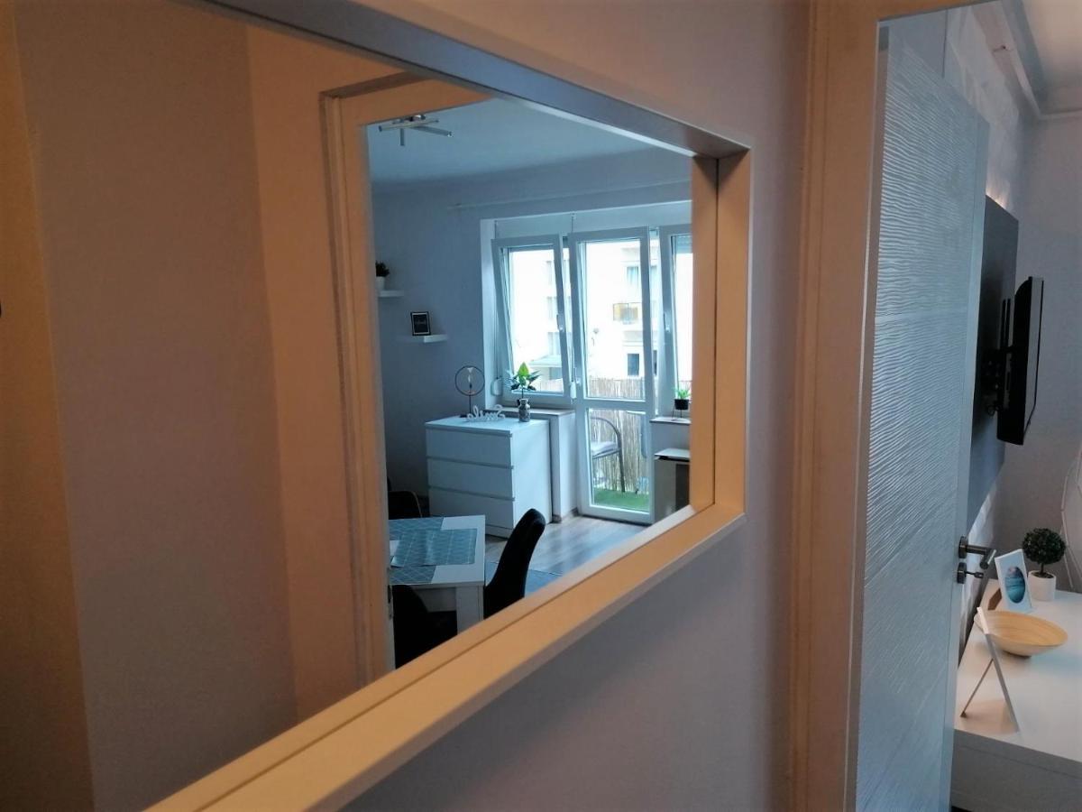 Central Home Apartment In The City Center Eger Esterno foto